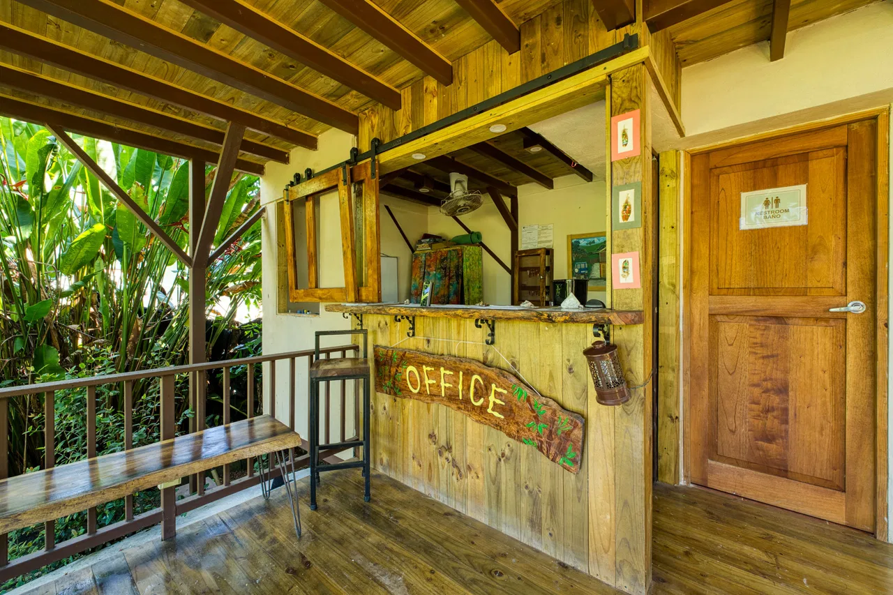 DOMINICAL HOTEL OR RETREAT WITH 13 RENTALS PLUS OWNER’S HOME, photo 5
