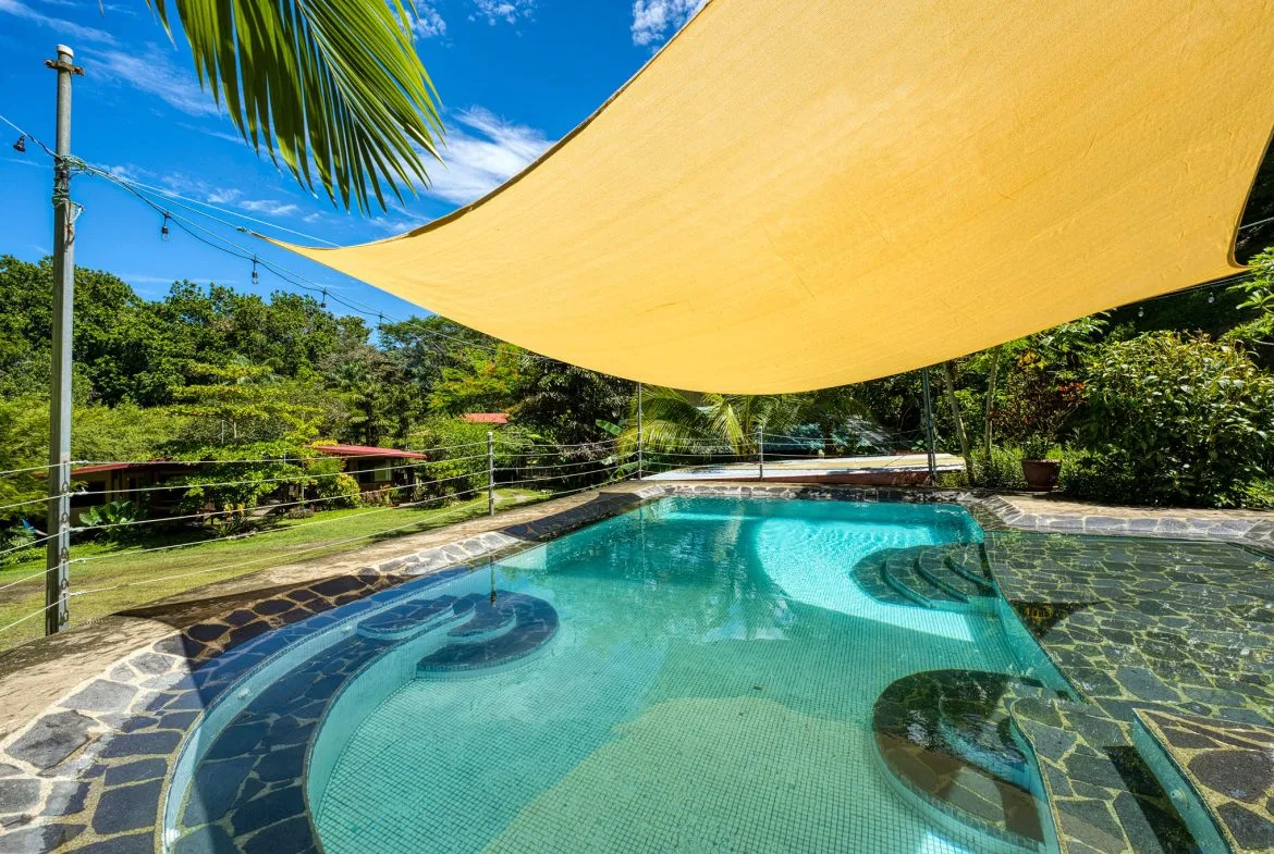 DOMINICAL HOTEL OR RETREAT WITH 13 RENTALS PLUS OWNER’S HOME, photo 10