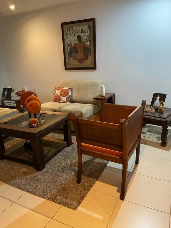 Amplia y cómoda casa de 170 m² de construcción, ubicada en el Condominio Hacienda Sacramento, ideal para quienes buscan seguridad, ...