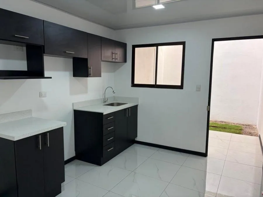 MLS-26-1250 LS VENTA CASA NUEVA TIBAS SAN JOSE - Venta en Tibás, photo 2