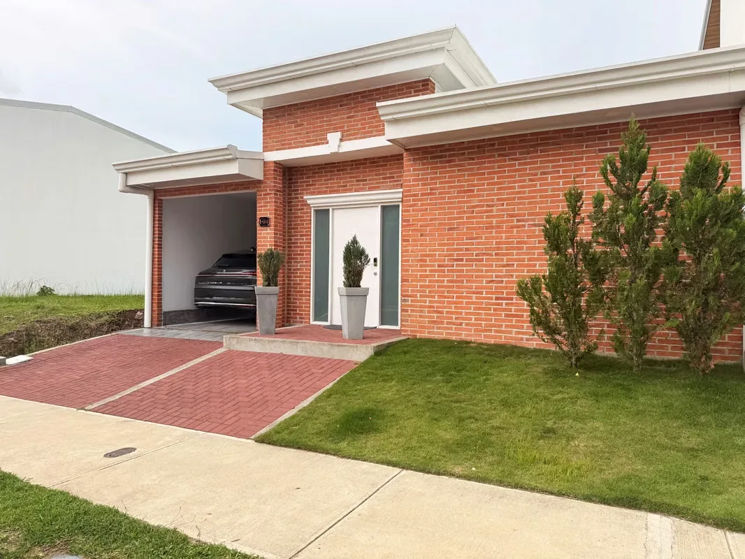Modern House for Sale in Curridabat | Condominio Ayarco 385, photo 10