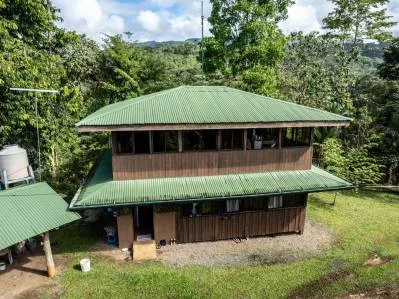 Lote de fácil acceso con vista al mar en Uvita con Casita, Rancho y piscina ya construidos., photo 3