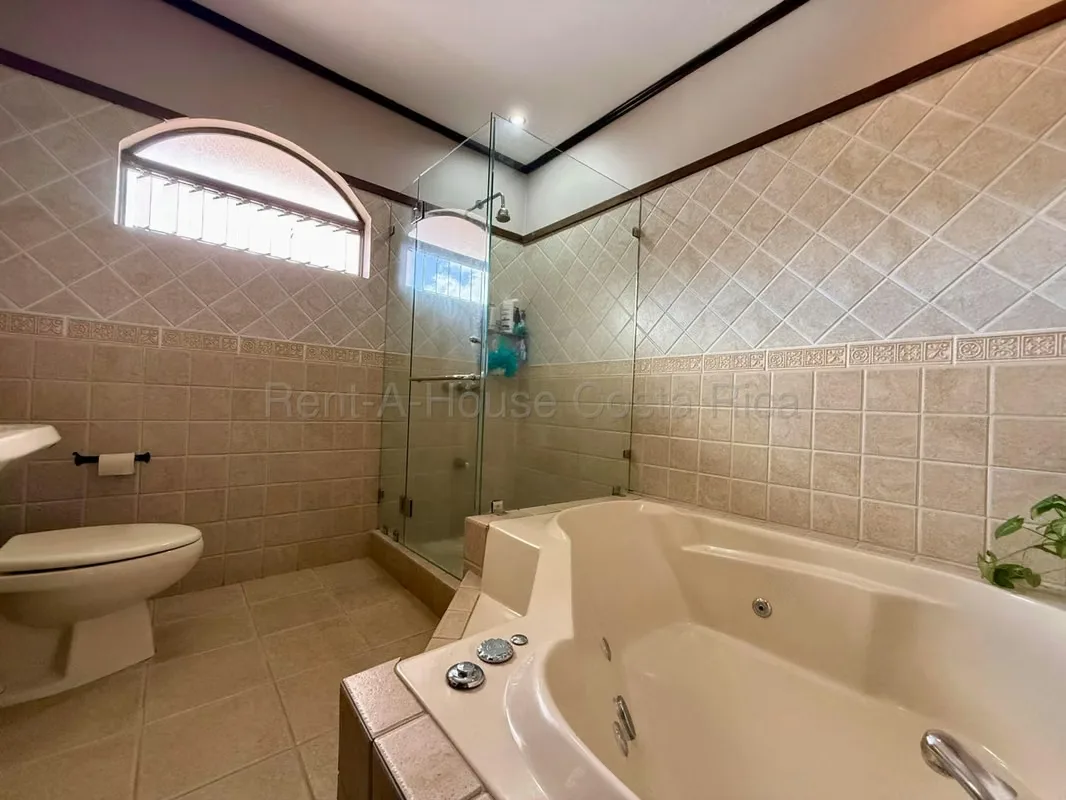 House for Sale in Curridabat Ayarco Este – Comfort, Safety and Prime Location, photo 16