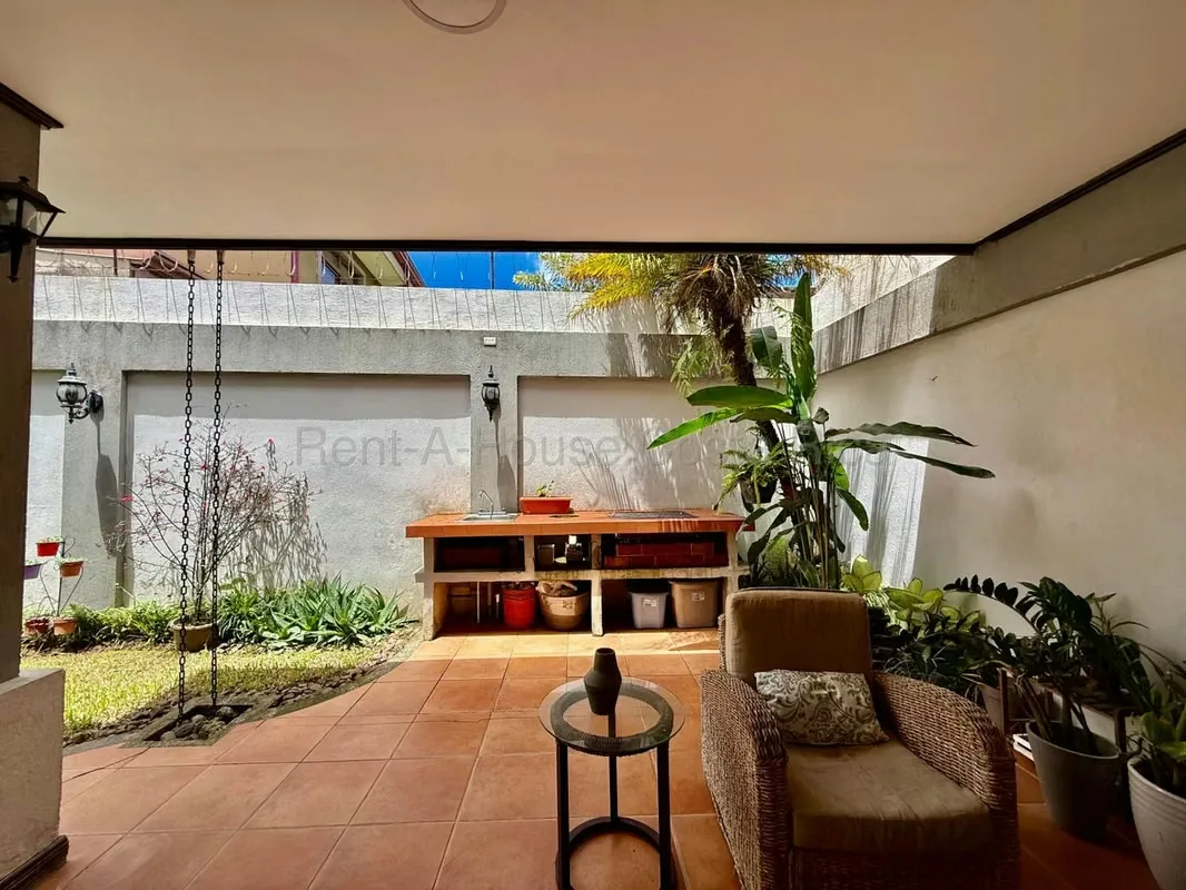 House for Sale in Curridabat Ayarco Este – Comfort, Safety and Prime Location, photo 8