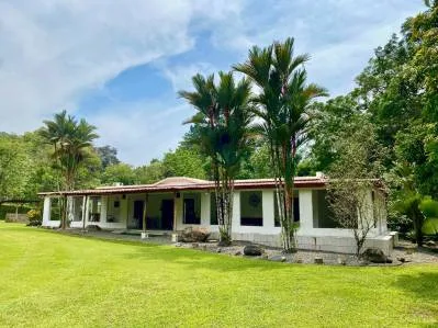 Encantadora casa 2+2 junto a un río con piscinas, photo 4
