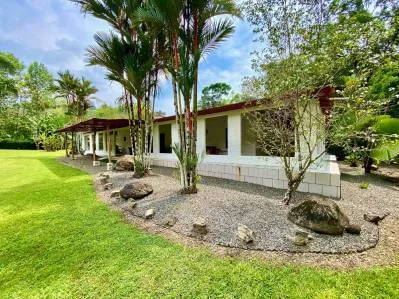 Encantadora casa 2+2 junto a un río con piscinas, photo 5