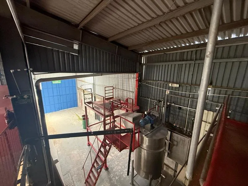 1 Bed Commercial To Rent in Belen, photo 13