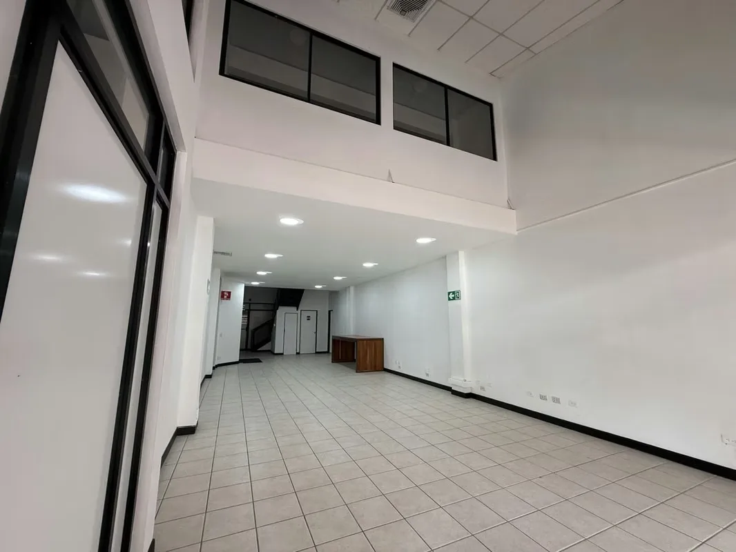 Commercial space for rent in Escazú
