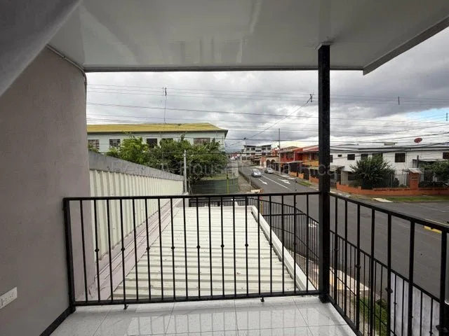 Venta de Casa Esquinera en Tibás-San Juan. RAH 27-227 - Venta en Tibás, photo 9