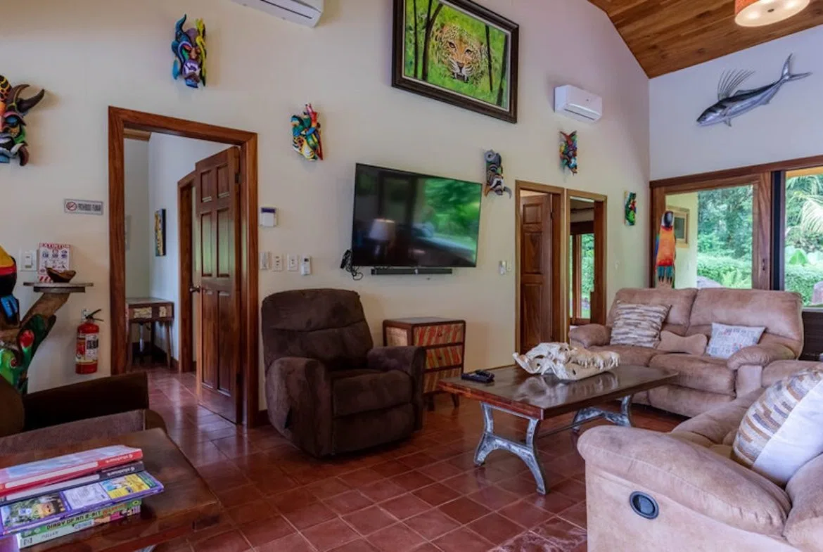 JUNGLE PROPERTY WITH FIVE BEDROOM AND OCEAN VIEWS, IN ESCALERAS – 0.84 ACRES, photo 13