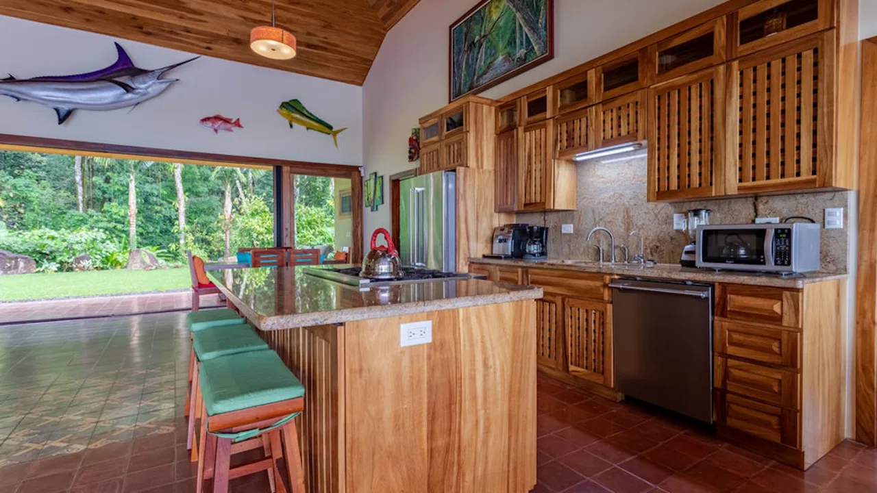 JUNGLE PROPERTY WITH FIVE BEDROOM AND OCEAN VIEWS, IN ESCALERAS – 0.84 ACRES, photo 20
