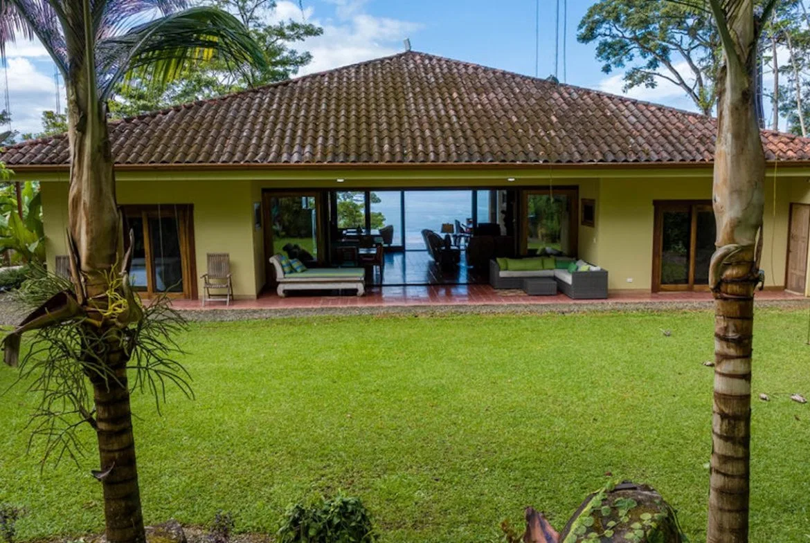 JUNGLE PROPERTY WITH FIVE BEDROOM AND OCEAN VIEWS, IN ESCALERAS – 0.84 ACRES, photo 5