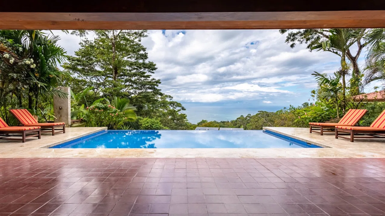 JUNGLE PROPERTY WITH FIVE BEDROOM AND OCEAN VIEWS, IN ESCALERAS – 0.84 ACRES, photo 6