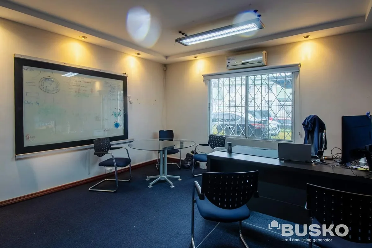 Offices for Sale in Barrio Dent, photo 11