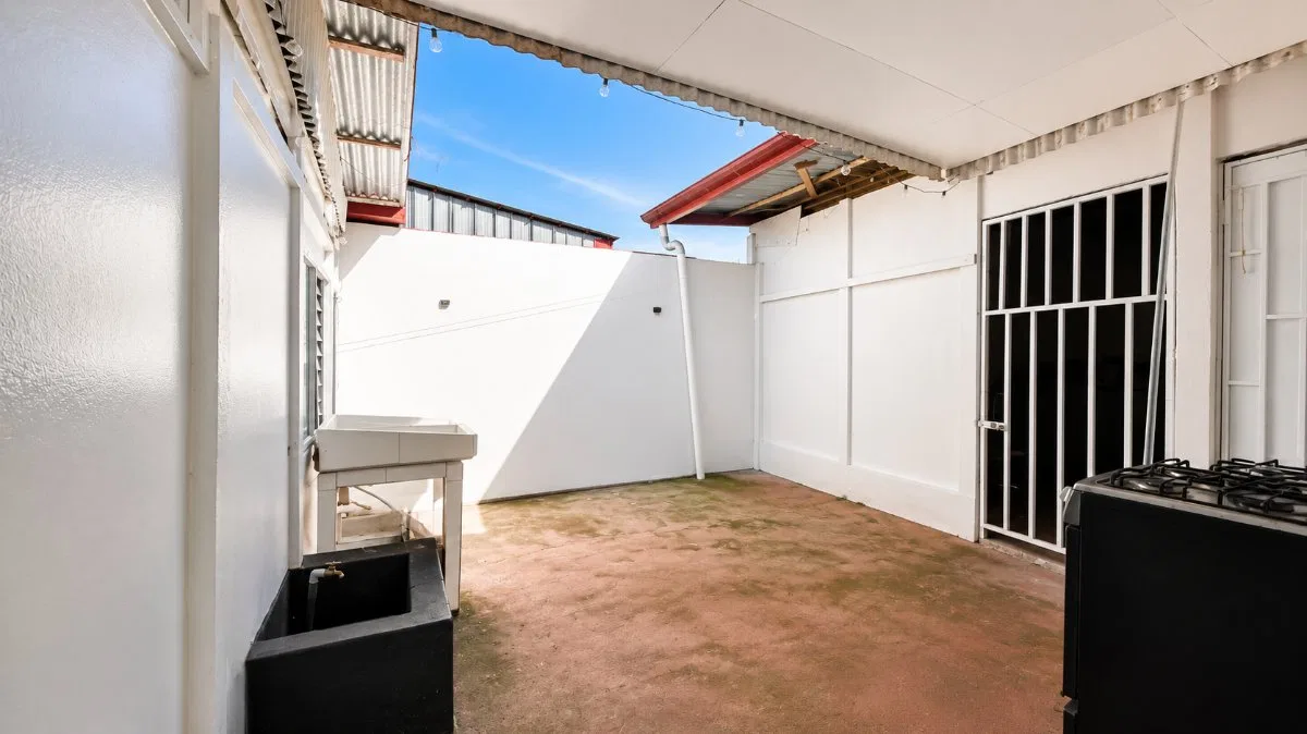 VENTA DE CASA DE 244 M2 EN BARRIO SAN ANDRES, PEREZ ZELEDON: CONSTRUCCION TOTAL Y COCHERA PARA 3 VEHICULOS - Venta en Pérez Zeledón, photo 11