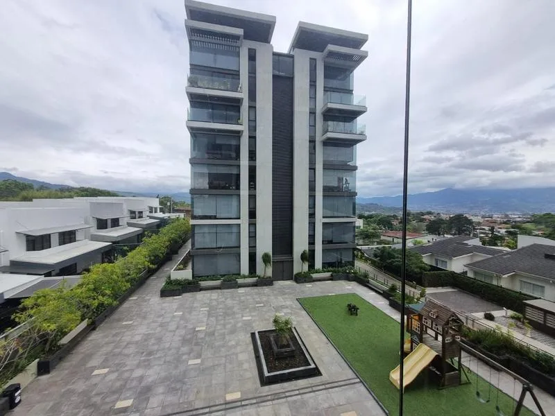 2 Bed Condo For Sale in Granadilla