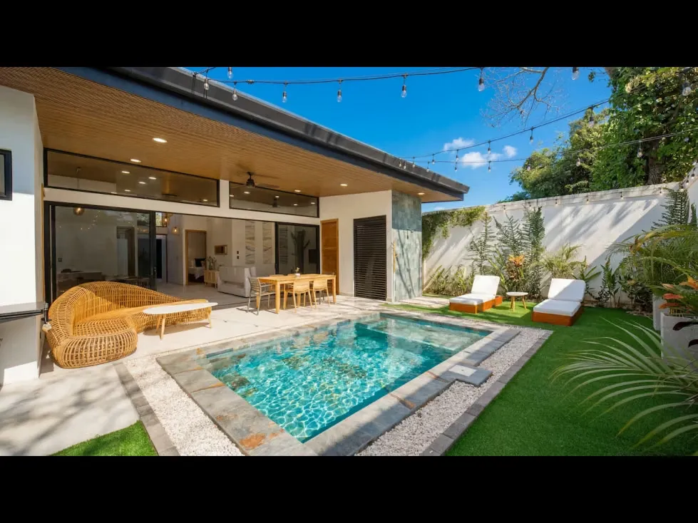 Venta de Hermosa Casa de Playa totalmente amueblada, Condominio Playa Hermosa, Jacó, Casa AmarE