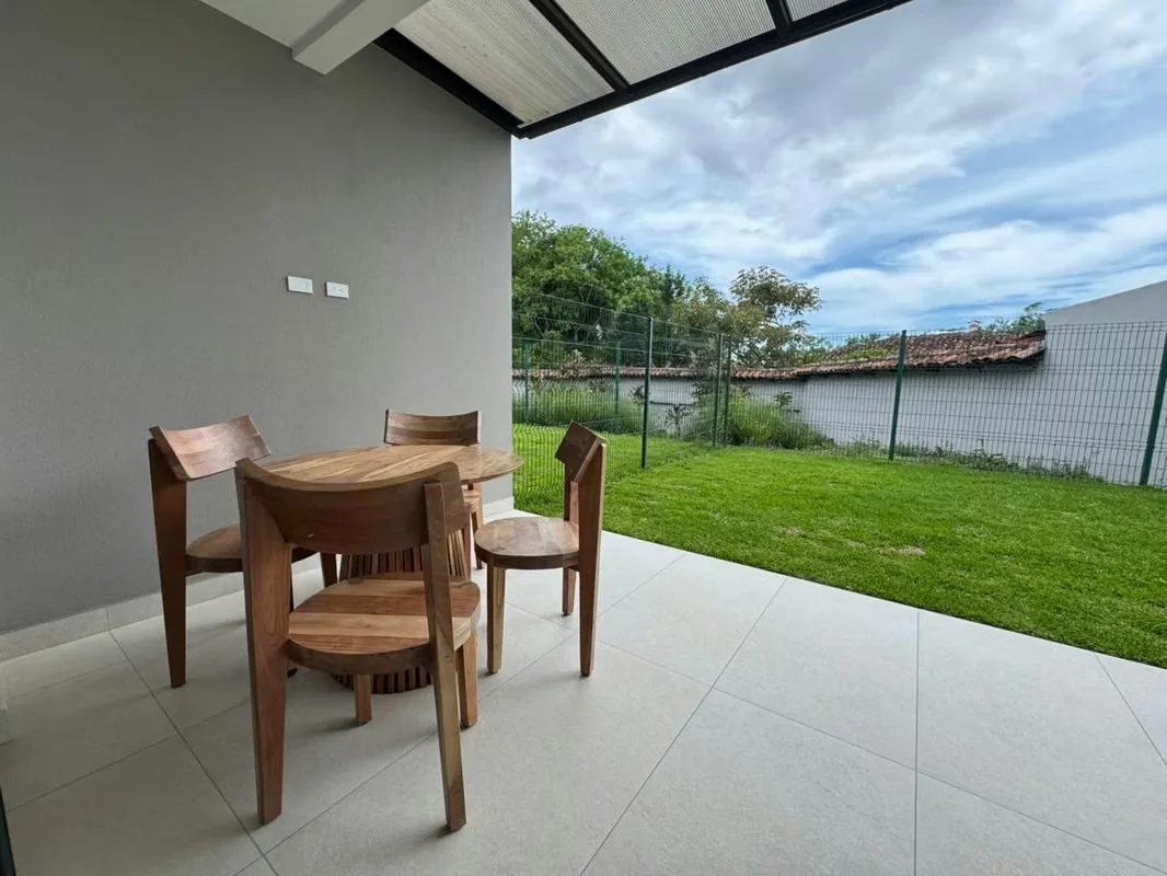 Descubre la perfecta combinación de exclusividad y naturaleza en este moderno proyecto de diecisiete unidades en condominio, ubicado en la prestigiosa zona de Ulloa, Heredia. Esta casa ..., photo 6