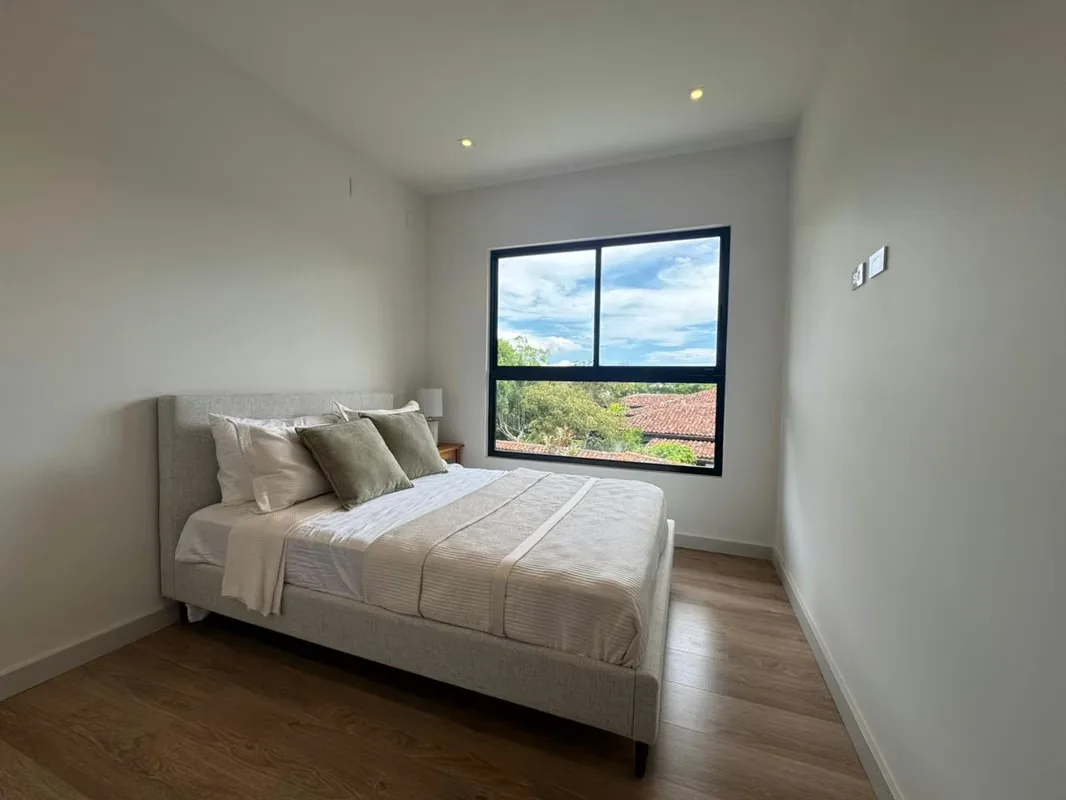 Descubre la perfecta combinación de exclusividad y naturaleza en este moderno proyecto de diecisiete unidades en condominio, ubicado en la prestigiosa zona de Ulloa, Heredia. Esta casa ..., photo 10