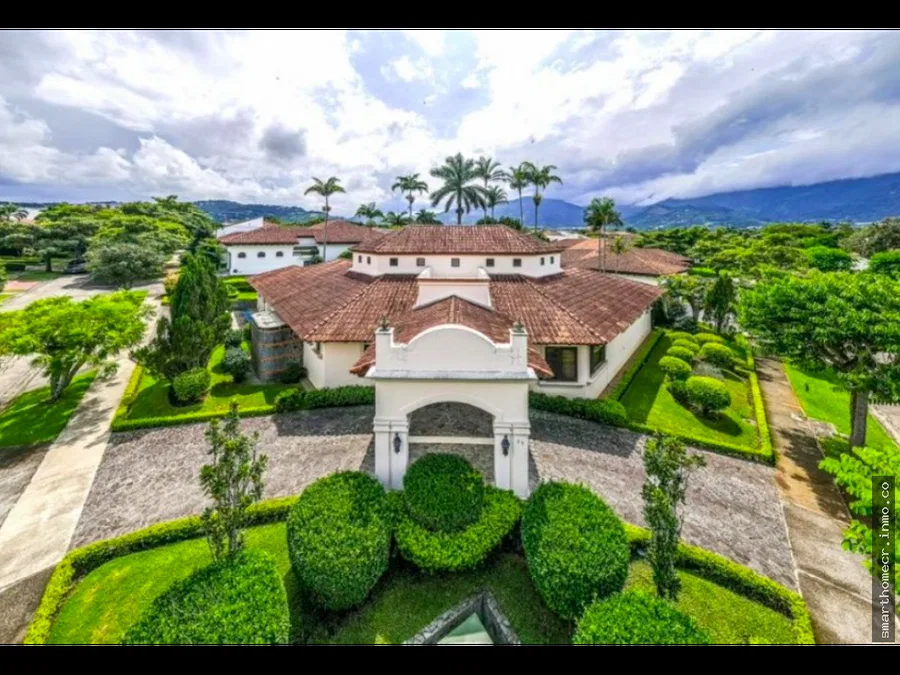 VENTA DE CASA EN RESIDENCIAL SANTA ANA*