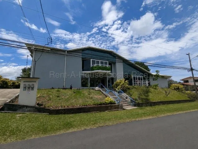 Casa en Alquiler en Ciuda Hacienda Los Reyes, La Guacima Alajuela IP