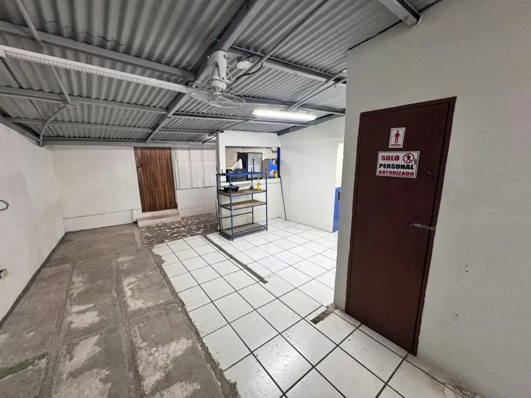 Mercedes Norte de Heredia, in the vicinity of the Automercado, is located this commercial property with a total land of 1163 square meters, consisting of two lots of 512 and 851 square ..., photo 15