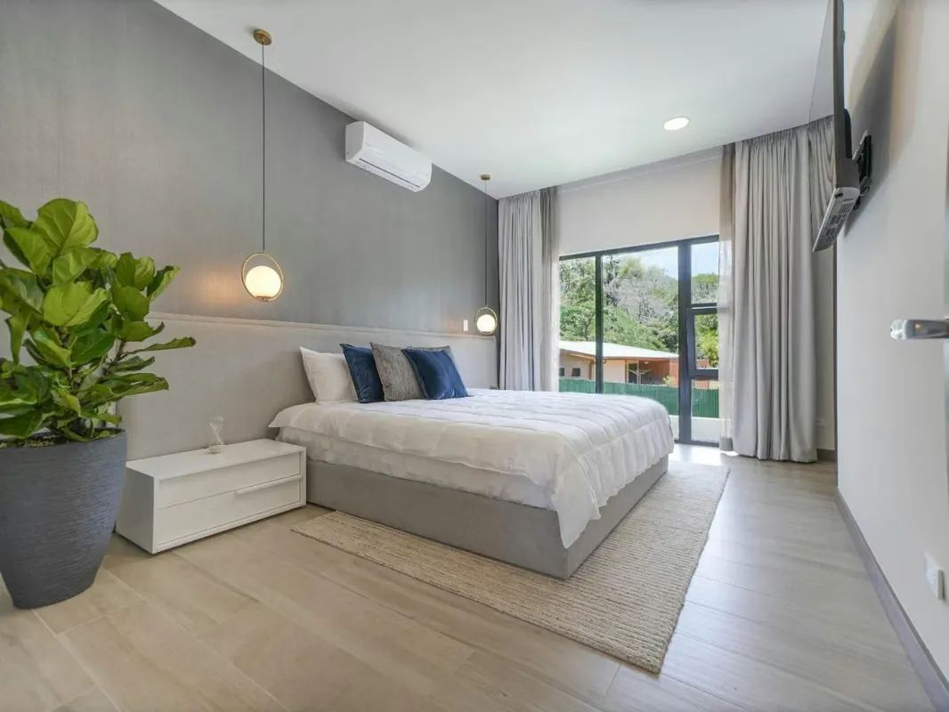 This beautiful condominium has an excellent and privileged location in Pozos de Santa Ana. With quick access to Route 27 and in turn to the old highway that connects to Escazú, as well ..., photo 8