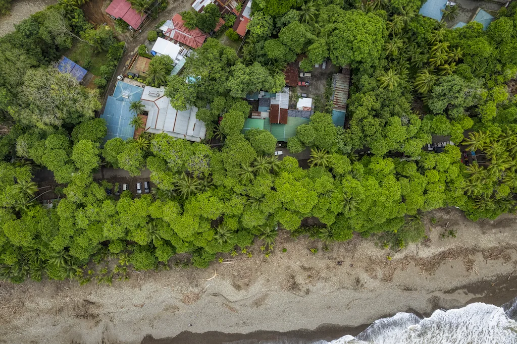 Beach Front Hotel and Restaurant in Dominical – 0.4 Acres, photo 2