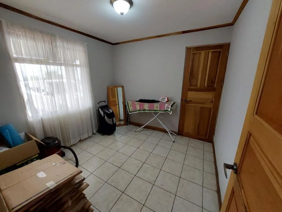 Casa en Venta con Vista al Bosque Ubicada en San Jose, Goicoechea  - Venta en Goicoechea, photo 12