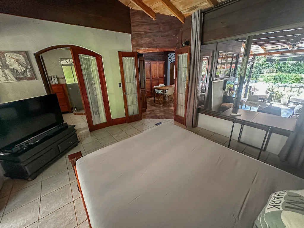 RIVERFRONT PROPERTY WITH 3 BEDROOM HOME AND HUGE GARDEN AREA, photo 20
