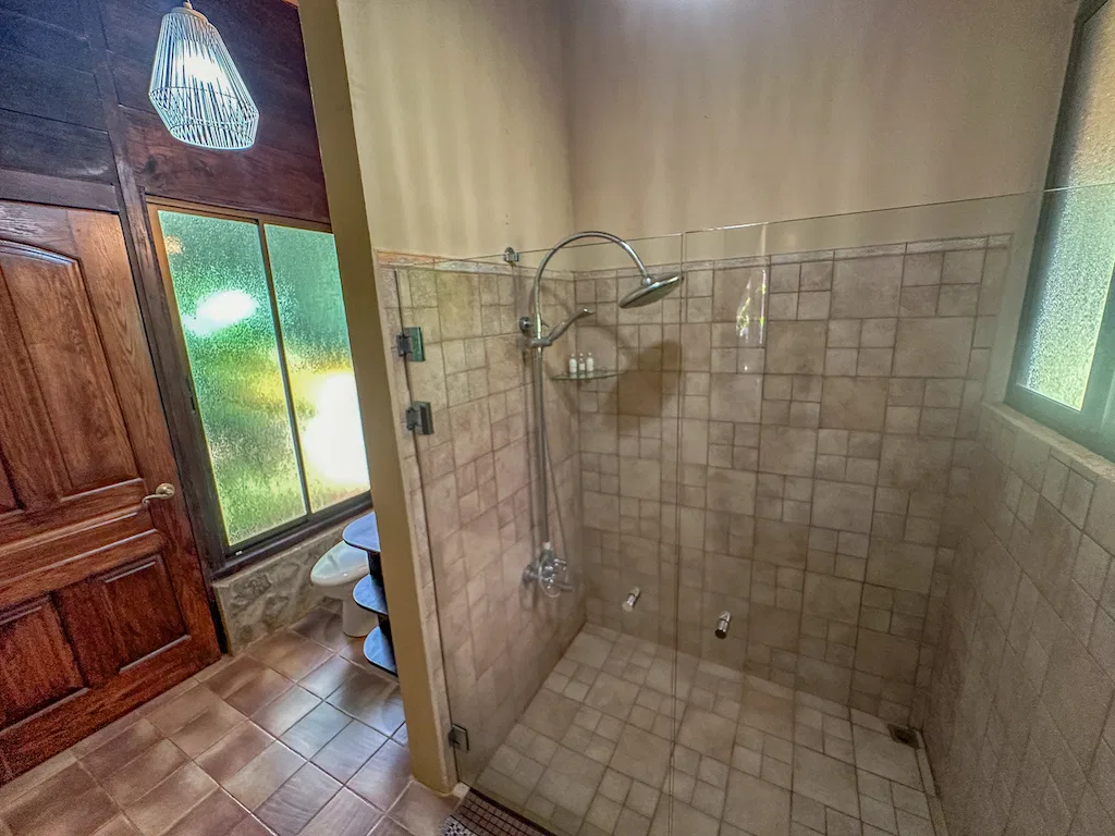 RIVERFRONT PROPERTY WITH 3 BEDROOM HOME AND HUGE GARDEN AREA, photo 24