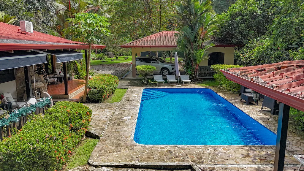 RIVERFRONT PROPERTY WITH 3 BEDROOM HOME AND HUGE GARDEN AREA, photo 10