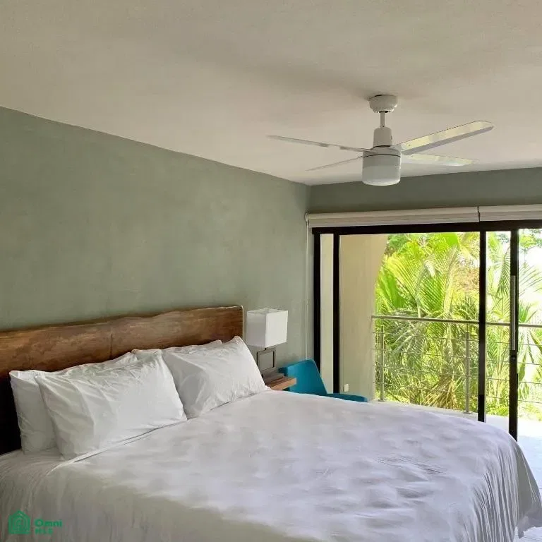 Beach Front Hotel Manuel Antonio,, Puntarenas 60601