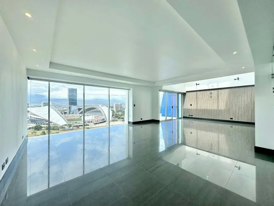 Exclusive Penthouse for Rent in South Sabana - 360 ° views, Private Jacuzzi and Maximum Comfort
