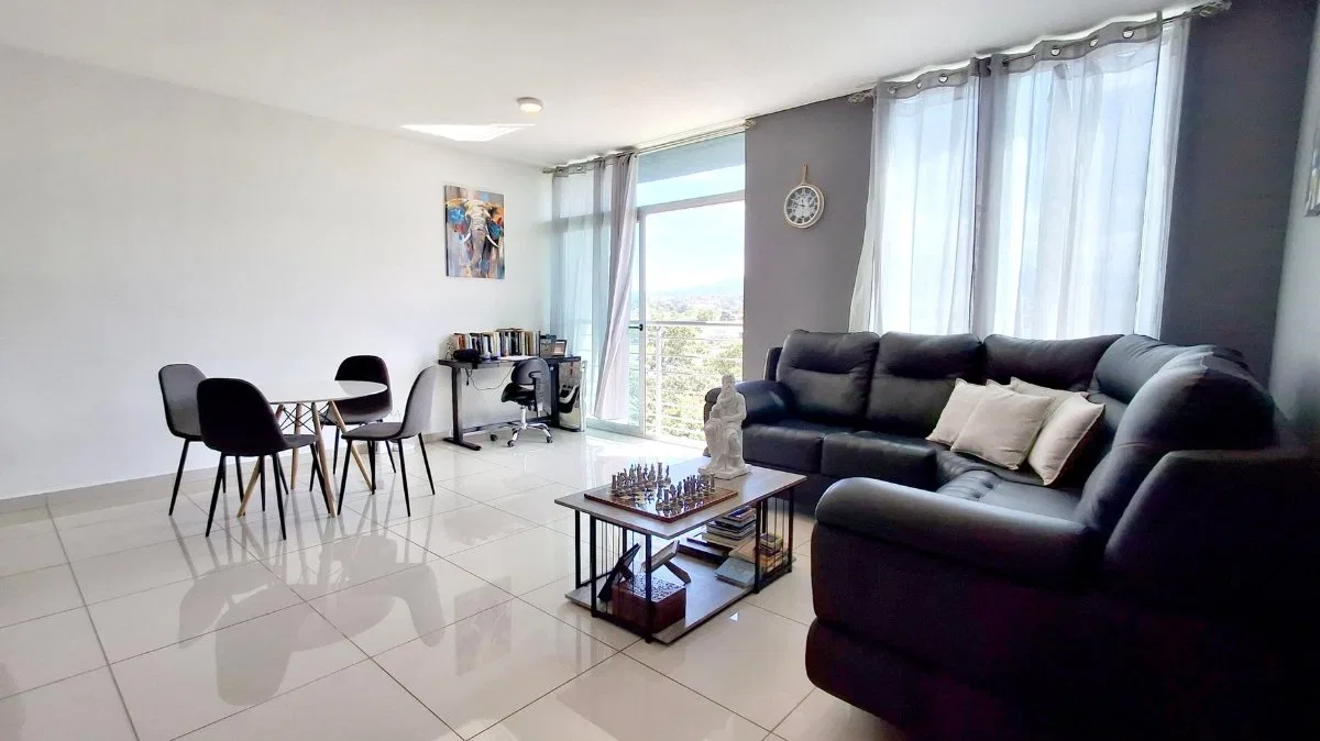 Venta apartamento moderno con balcón y paneles solares en condominio exclusivo 26-874 GS - Venta en Tibás