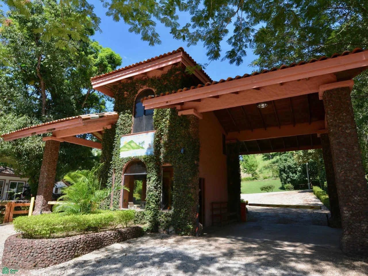 Lote 50 de Lomas del Mar, terreno edificable cerca de todas las playas.