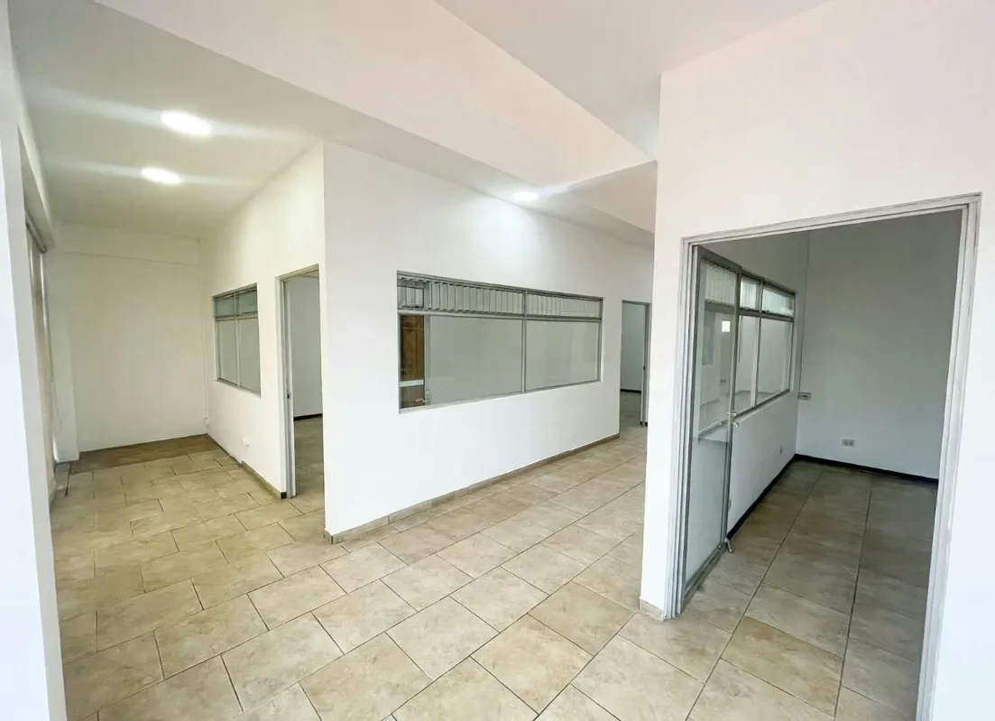 Excelente oportunidad para establecer su empresa en una ubicación estratégica de Rohrmoser, en una zona ..., photo 13