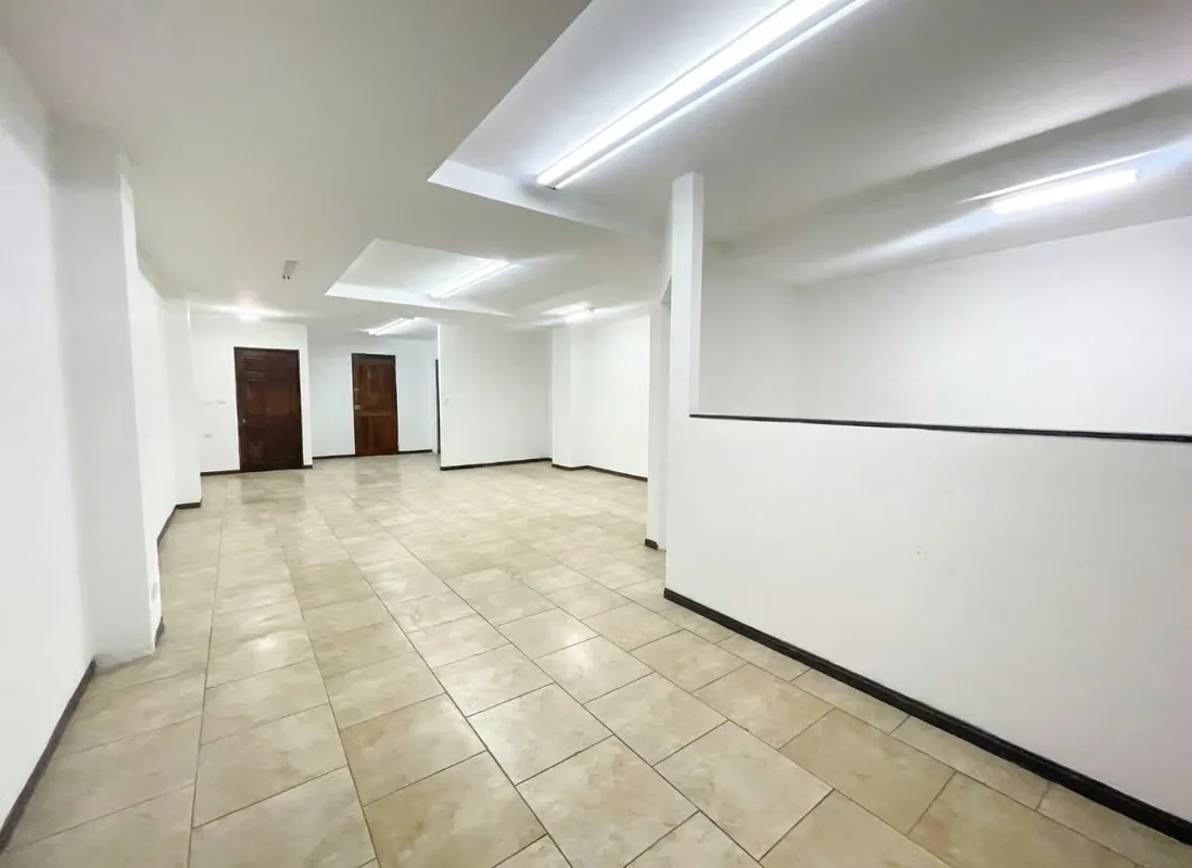 Excelente oportunidad para establecer su empresa en una ubicación estratégica de Rohrmoser, en una zona ..., photo 9