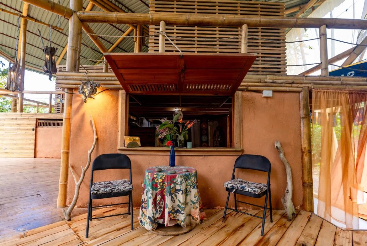 FOUR BEDROOMS PROPERTY WITH A HOUSE MADE OF BAMBOO AND WOOD, IN BAHIA BALLENA – 0.12 ACRES, photo 8