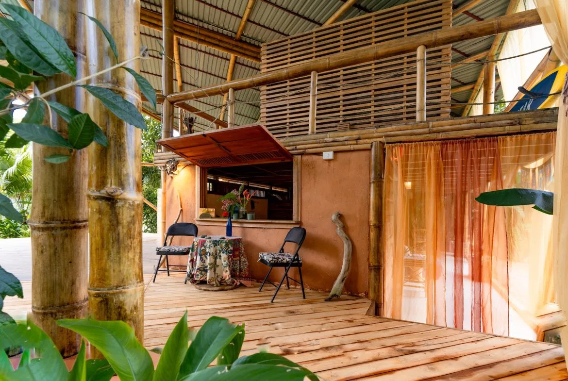 FOUR BEDROOMS PROPERTY WITH A HOUSE MADE OF BAMBOO AND WOOD, IN BAHIA BALLENA – 0.12 ACRES, photo 10