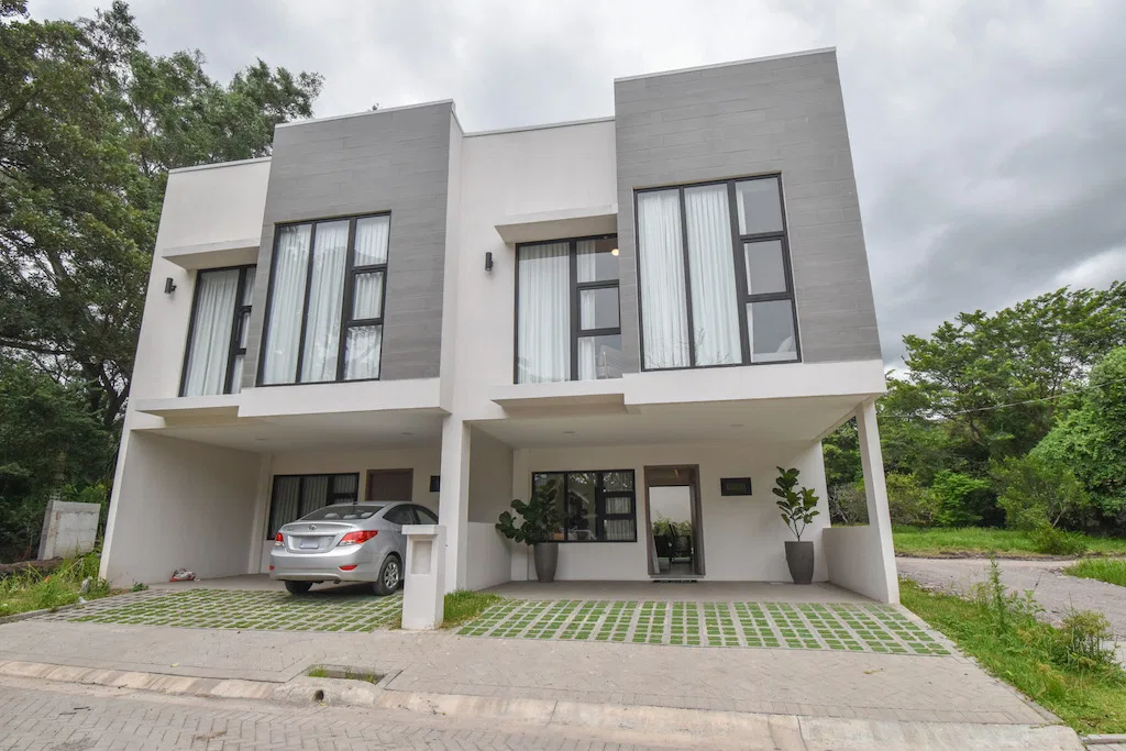 Casa de 3 Habitaciones en Condominio en Santa Ana