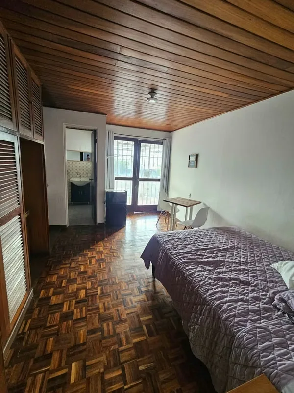 Estudio Full Amoblado y Equipado en Alquiler – Rohrmoser / Sabana