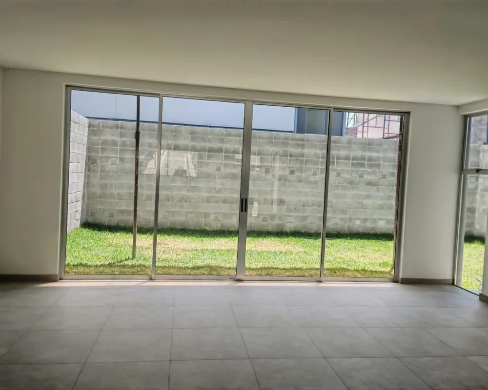 Alquilo casa en El Prado de Curridabat, cerca aplaza del sol