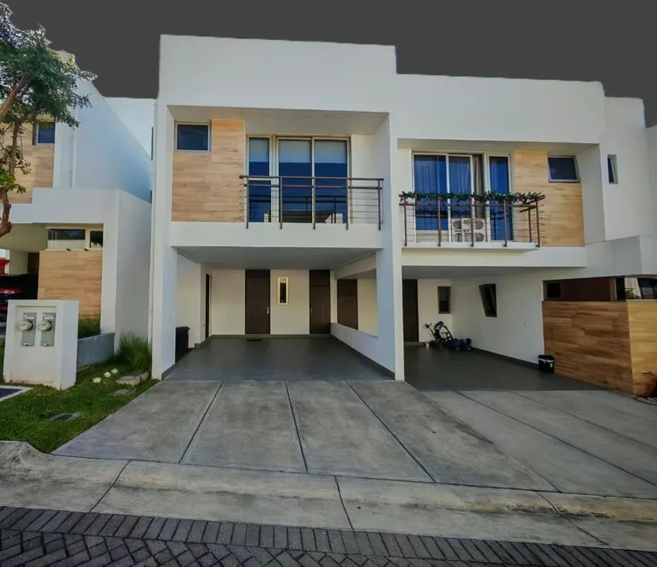 Beautiful two-level house located in the exclusive Terralta condo in Escazu. The property has white line, cozy terrace, garden and space for ...