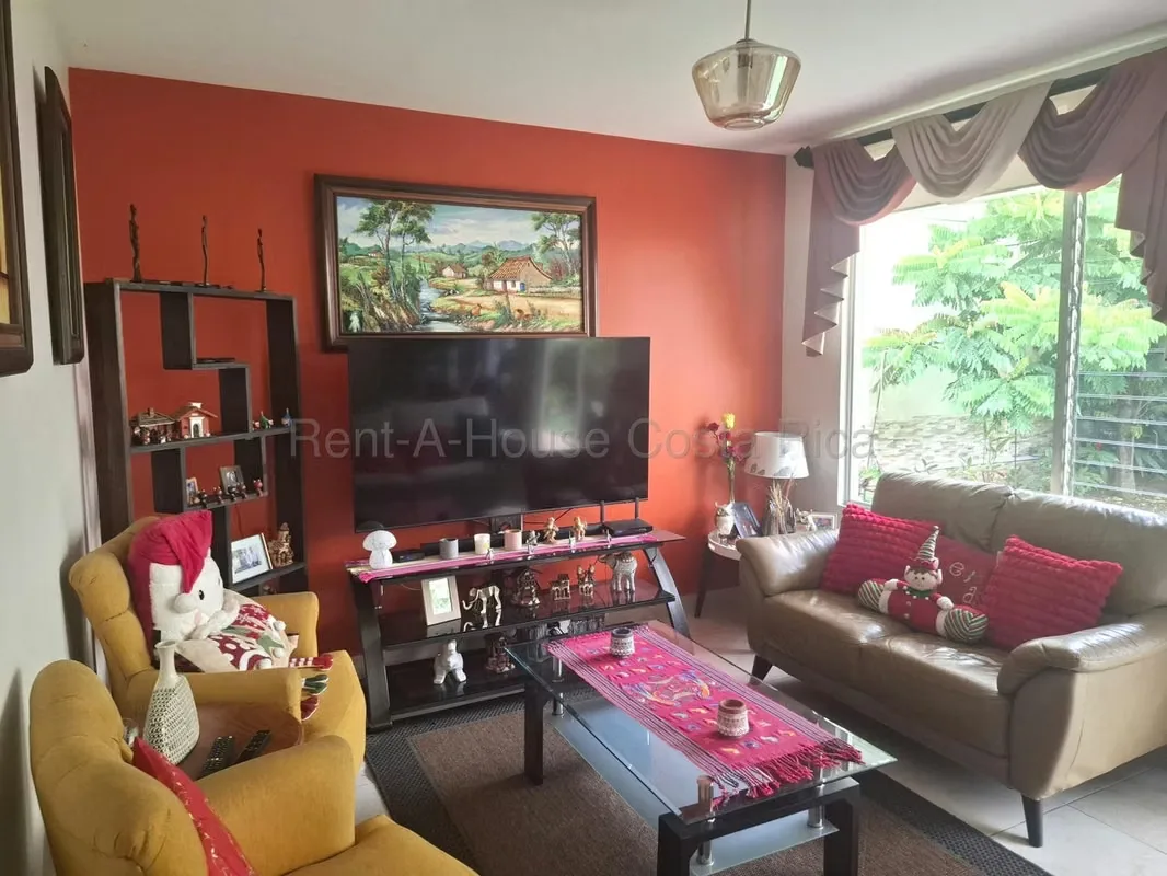 ¡Espacios amplios, privacidad y contacto con la naturaleza en un mismo lugar! Esta casa contemporánea de dos plantas, ubicada en un condominio en Sabanilla de Montes de Oca, cuenta ..., photo 14