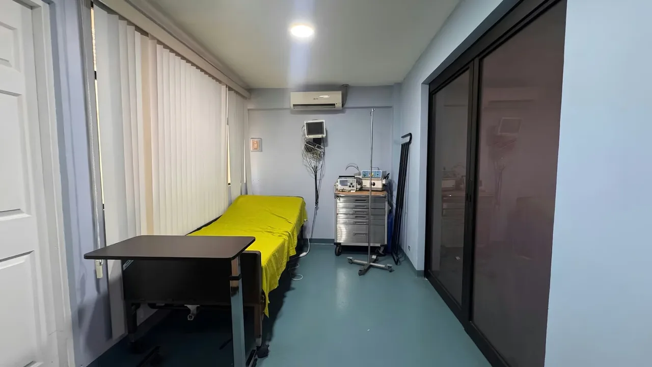 For Sale 2 Medical Offices Near Hospital de Niños, San José (AD), photo 5