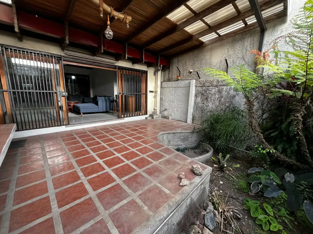 Spacious house for rent in Rohrmoser – Excellent location!