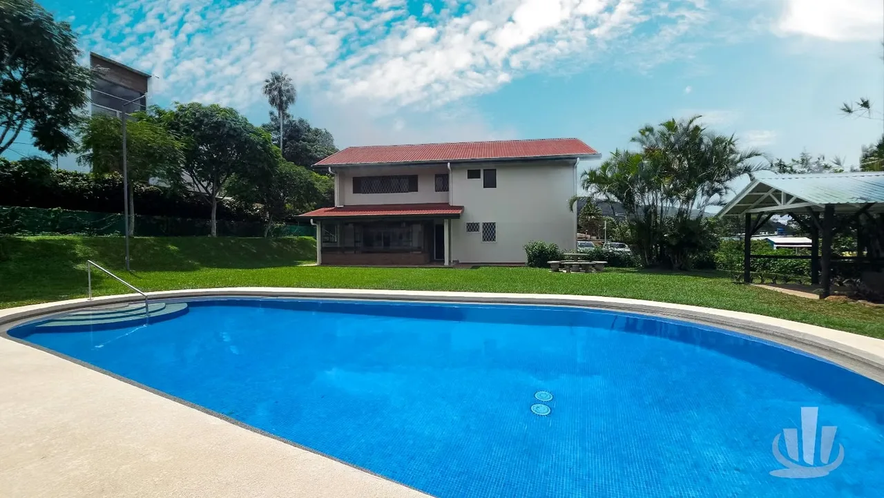 Amplia Propiedad en Alquiler en San Antonio de Escazú | Casa de Dos Niveles, Piscina y Uso Mixto, photo 14