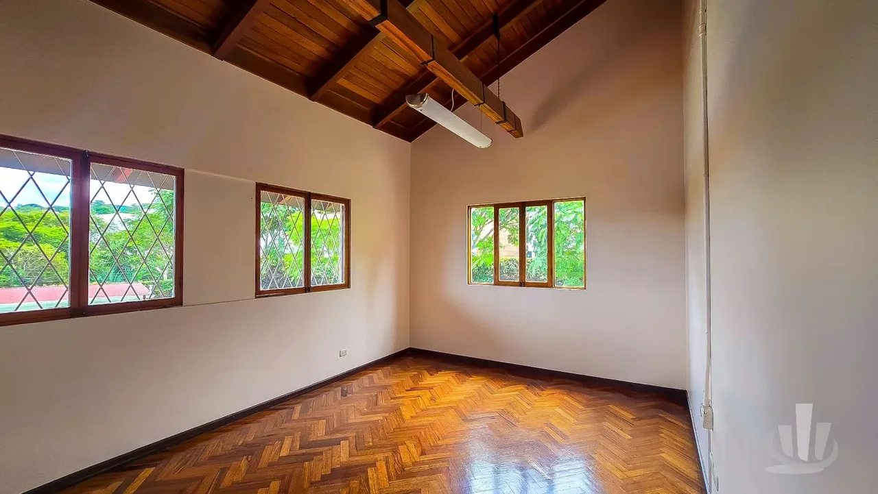Amplia Propiedad en Alquiler en San Antonio de Escazú | Casa de Dos Niveles, Piscina y Uso Mixto, photo 9