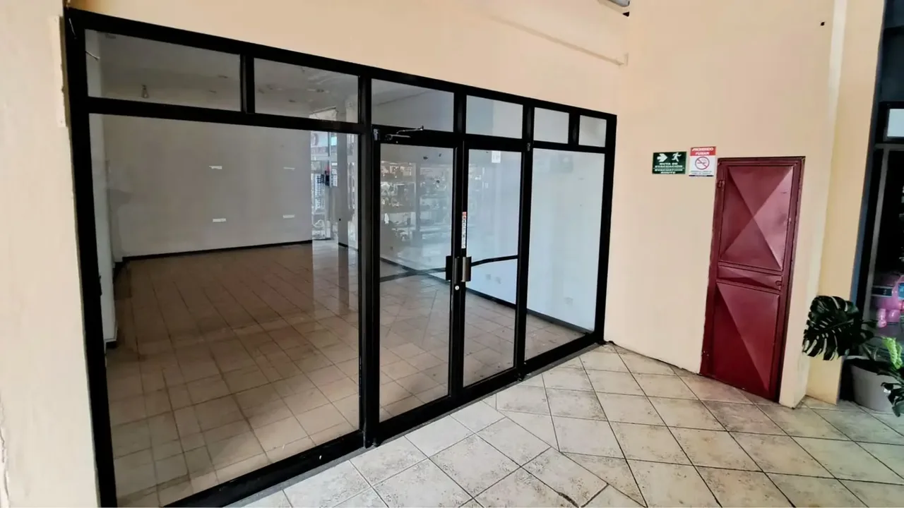 Versatile Office/Retail Space for Sale at Plaza Coral in Jacó